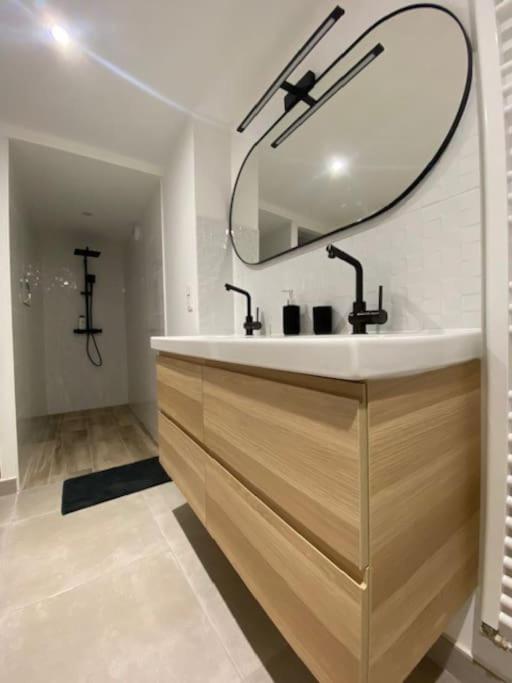 Appartement Le Cocoon Le Cheylard Exterior foto